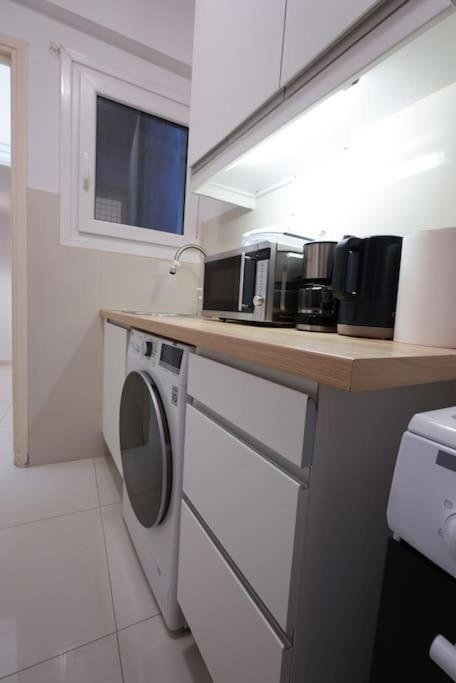 אתונה Syntagma Square, 70Sqm Pentelis Sunny Apartment מראה חיצוני תמונה
