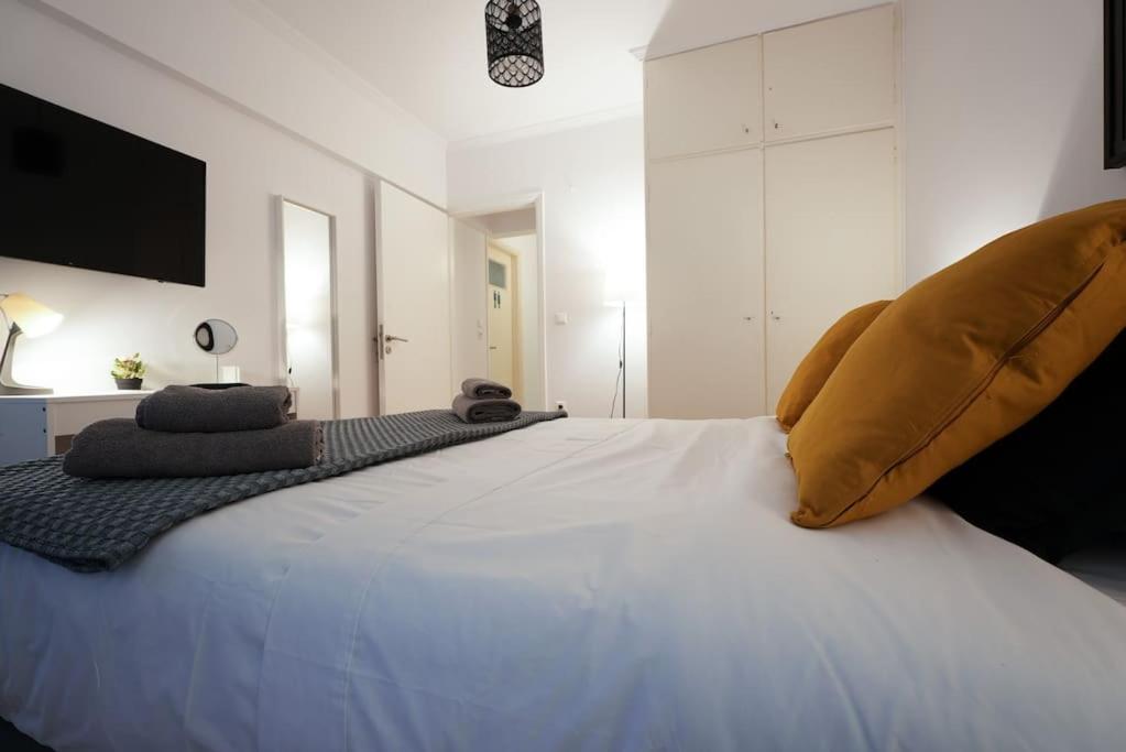 אתונה Syntagma Square, 70Sqm Pentelis Sunny Apartment מראה חיצוני תמונה