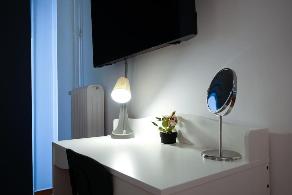 אתונה Syntagma Square, 70Sqm Pentelis Sunny Apartment מראה חיצוני תמונה