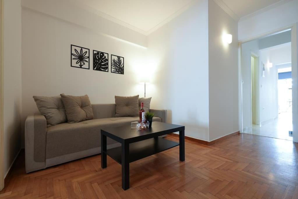 אתונה Syntagma Square, 70Sqm Pentelis Sunny Apartment מראה חיצוני תמונה